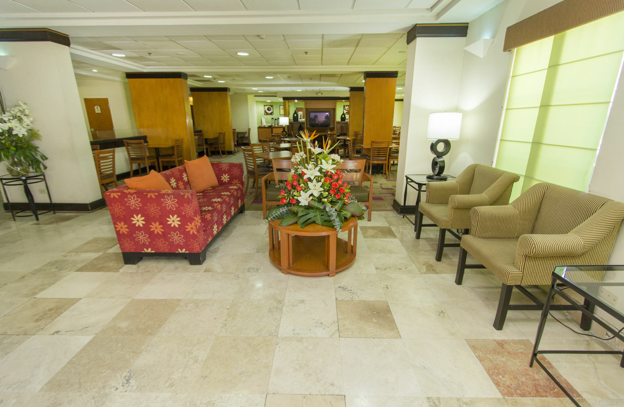 Hôtel Wyndham Garden Monterrey Aeropuerto Extérieur photo